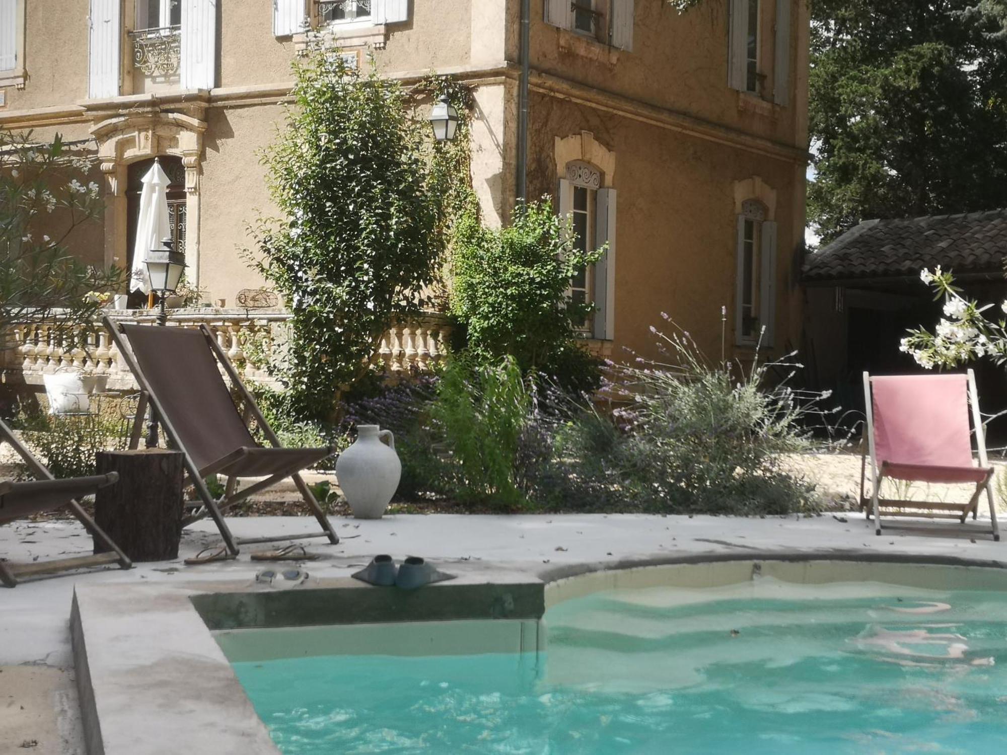 B&B Maison Felisa Sabran Bagian luar foto