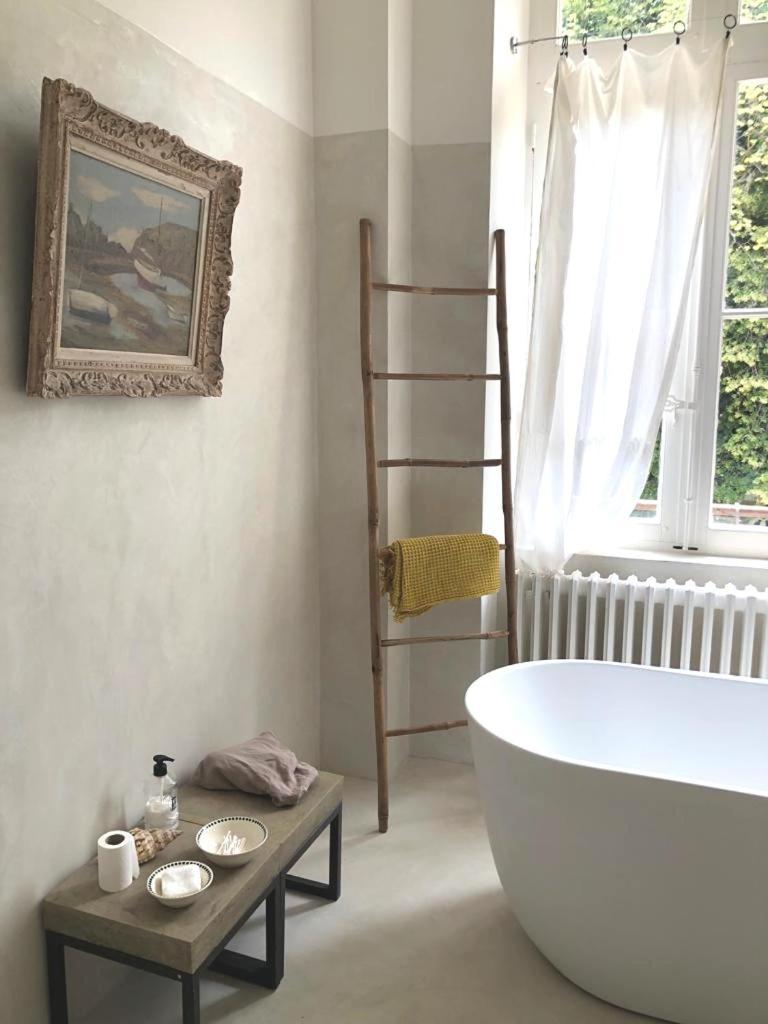 B&B Maison Felisa Sabran Bagian luar foto