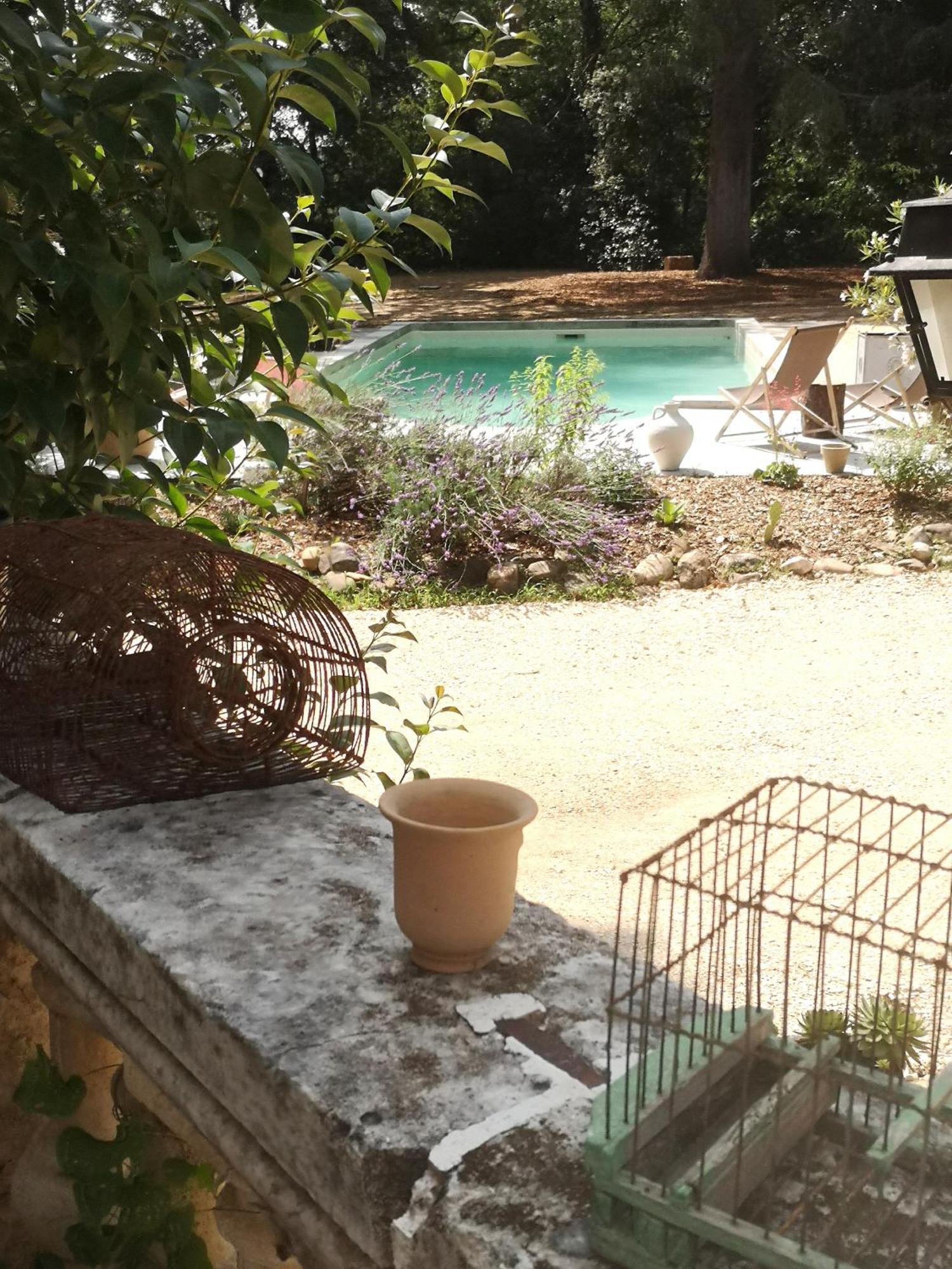 B&B Maison Felisa Sabran Bagian luar foto